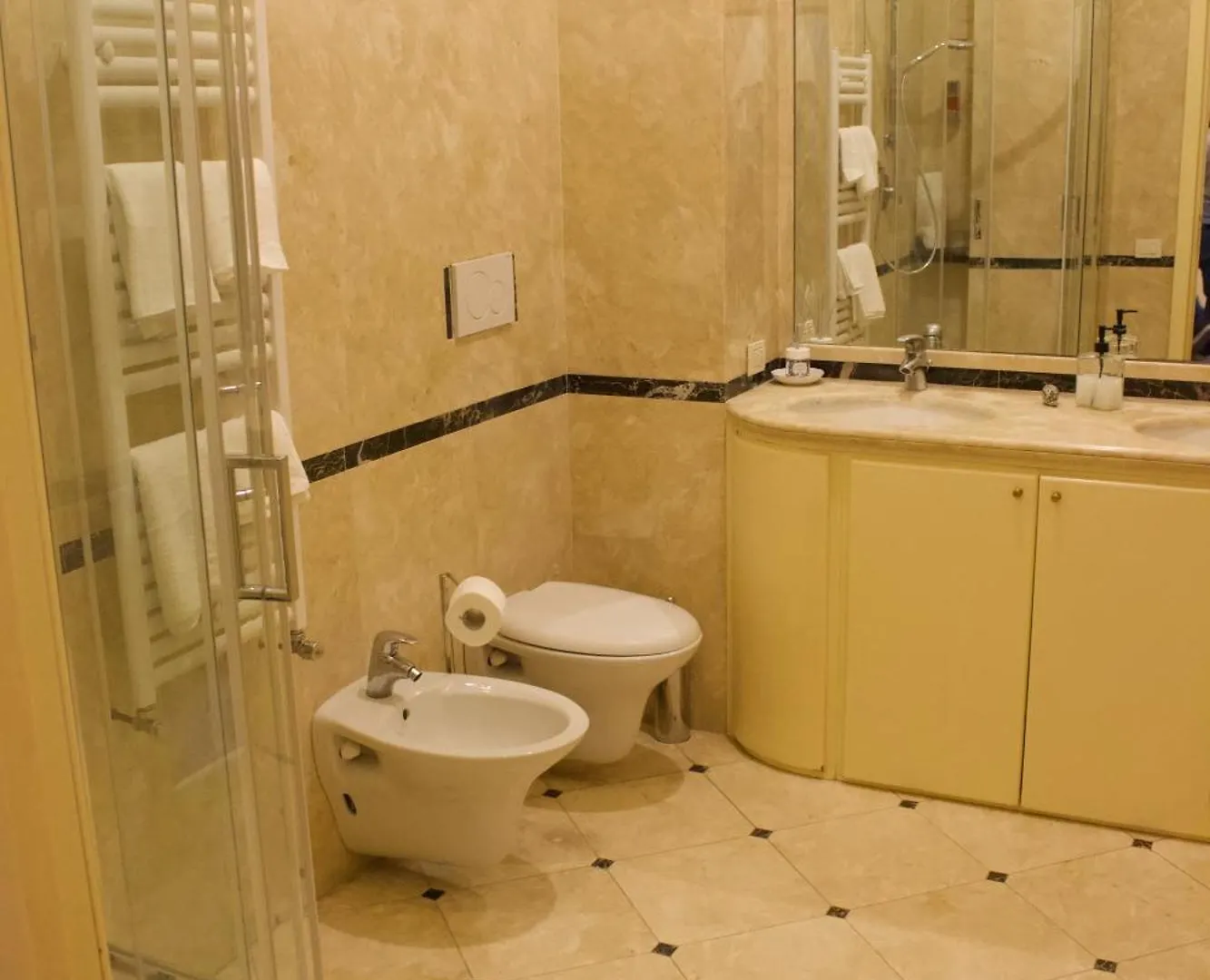 Terrazza Urania - Penthouse Terrace With 360 View Of Rome Bed & Breakfast
