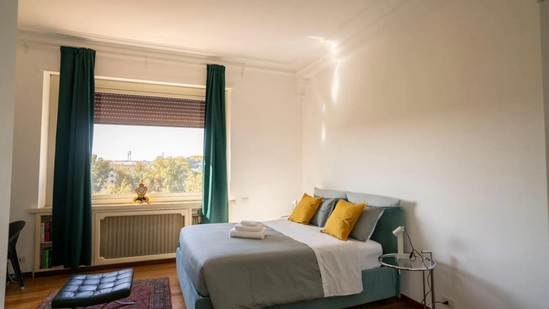 Terrazza Urania - Penthouse Terrace With 360 View Of Rome Bed & Breakfast