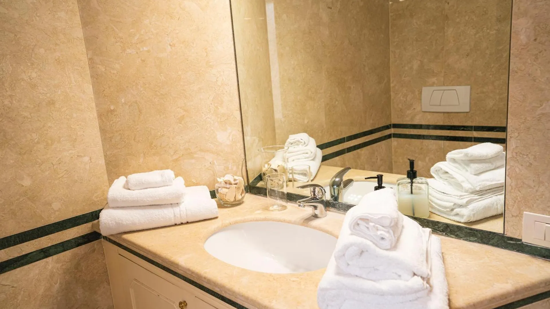 Bed and Breakfast Terrazza Urania - Penthouse Terrace With 360 View Of Řím